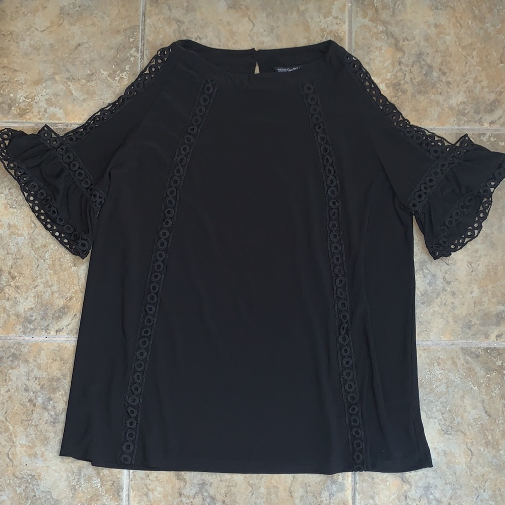 Coco y Club Cold Shoulder Black Top Size XXL